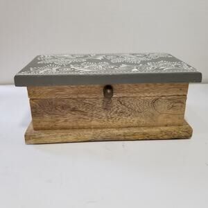 Small jewelry trinket wooden box 3.1469